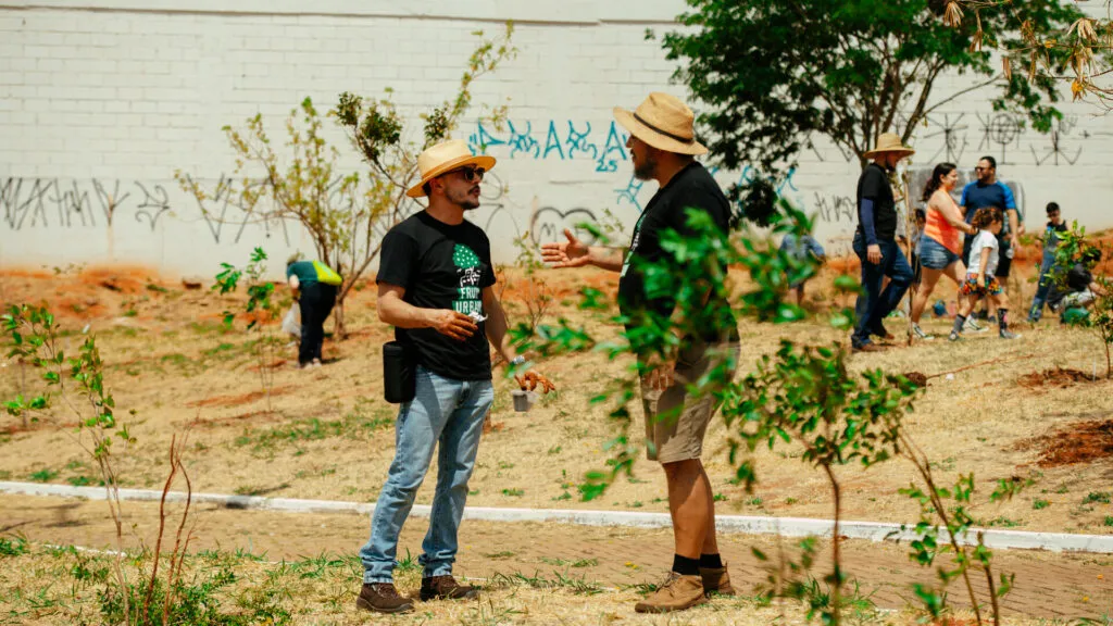 Fruto Urbano - Praça dos Flamboyant (55)